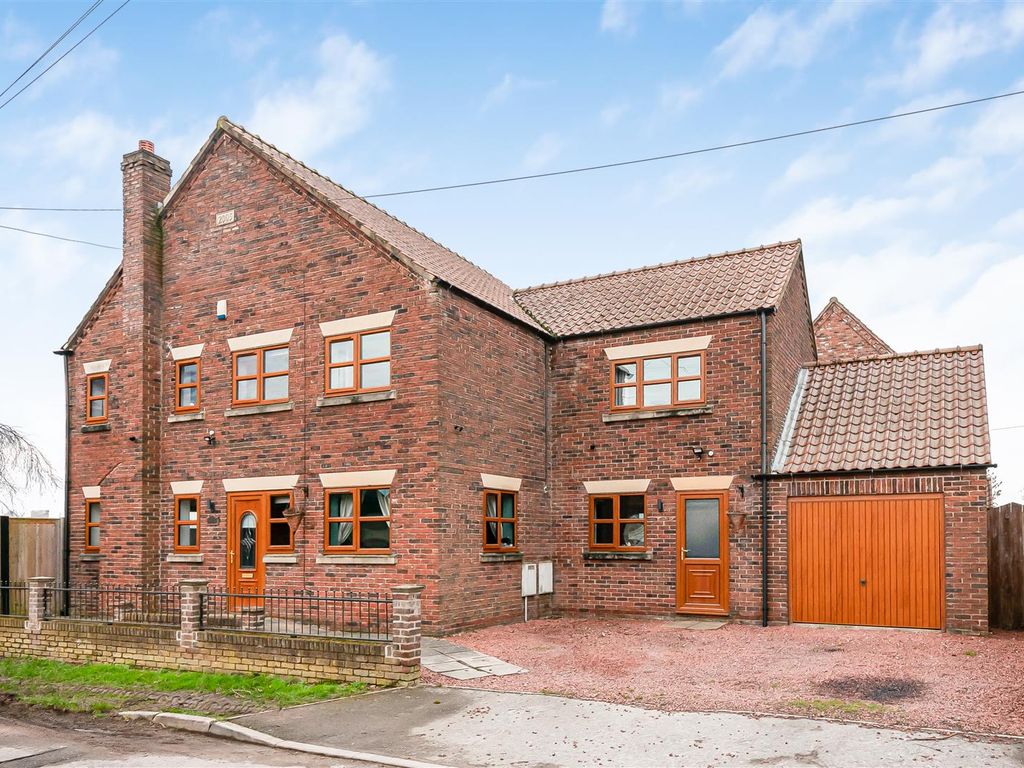 4 bed detached house for sale in South Street, Barmby-On-The-Marsh, Goole DN14, £485,000