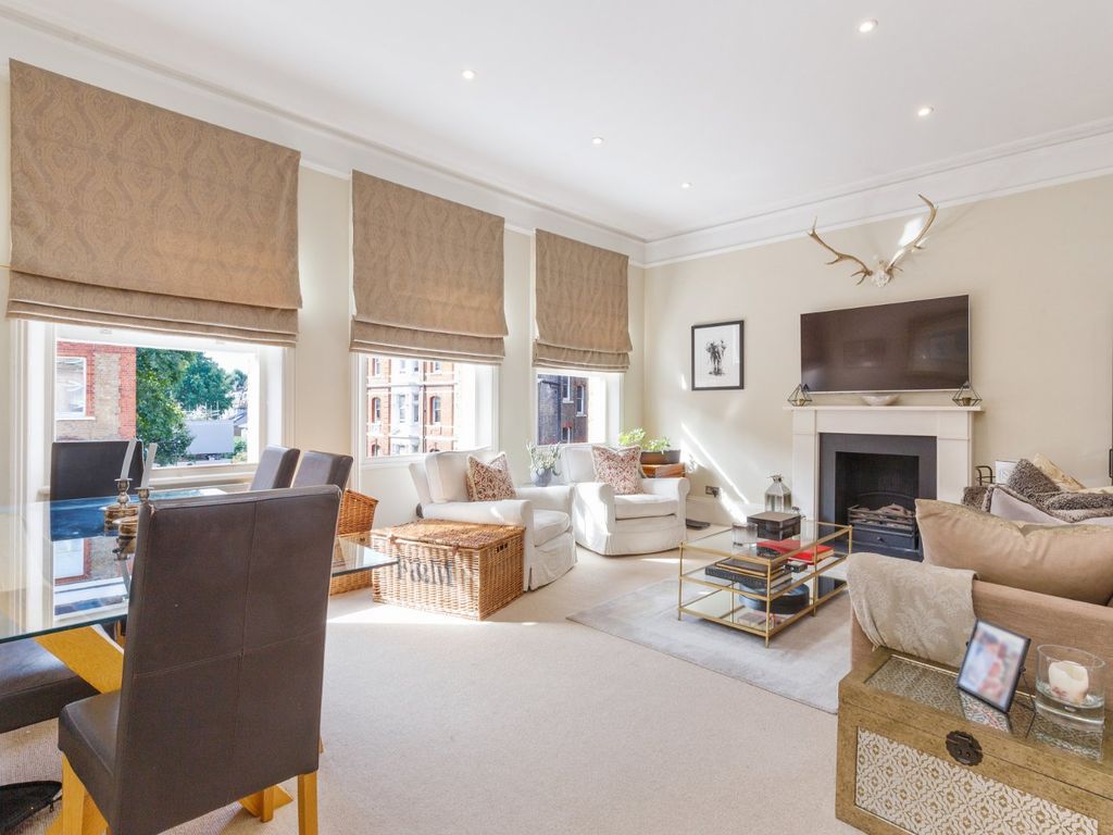 2 bed flat for sale in Brechin Place, London SW7, £1,300,000