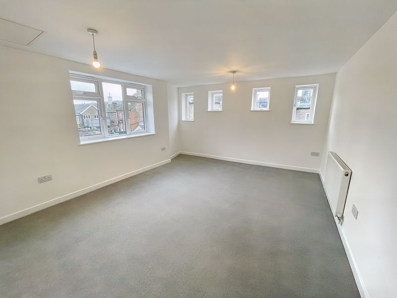 1 bed flat for sale in Queens Square, High Wycombe HP11, £148,950