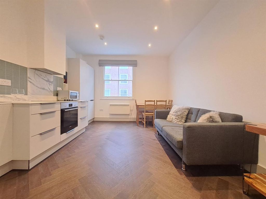 1 bed flat to rent in Allitsen Road, London NW8, £2,450 pcm