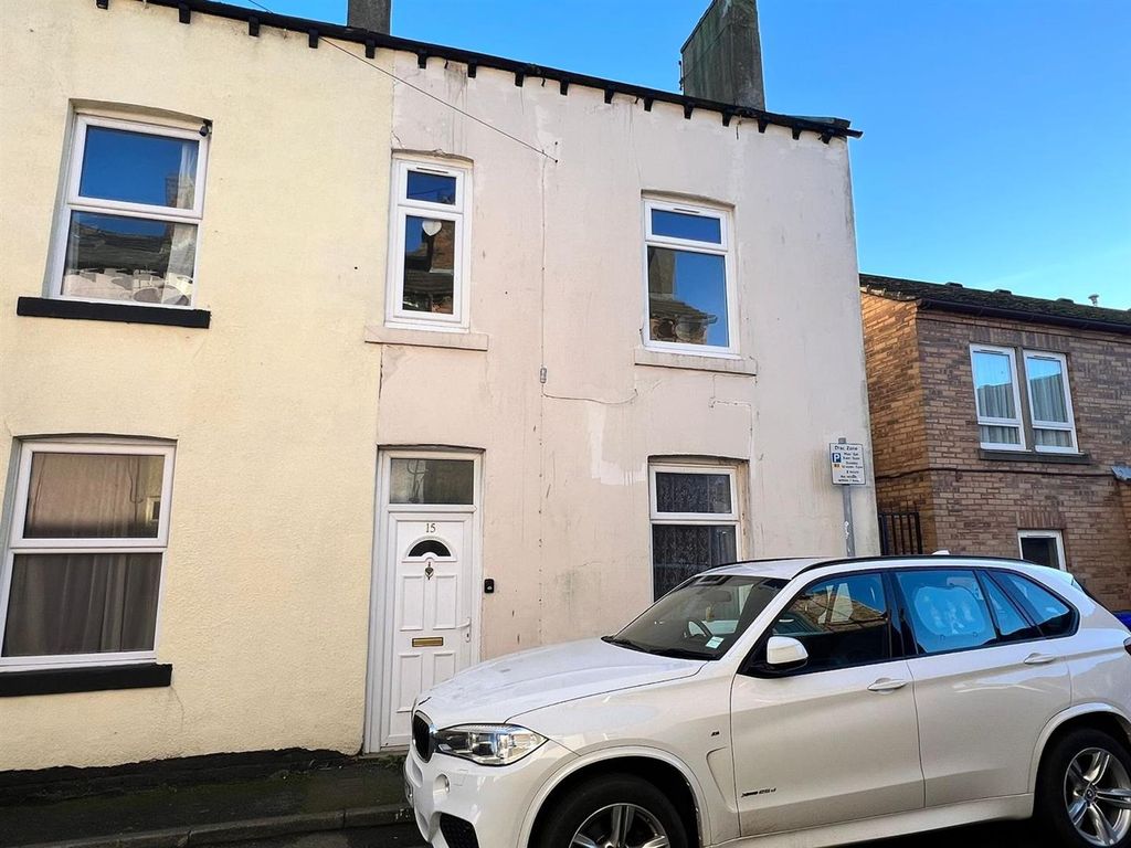 3 bed end terrace house for sale in Clark Street, Scarborough YO12, £110,000