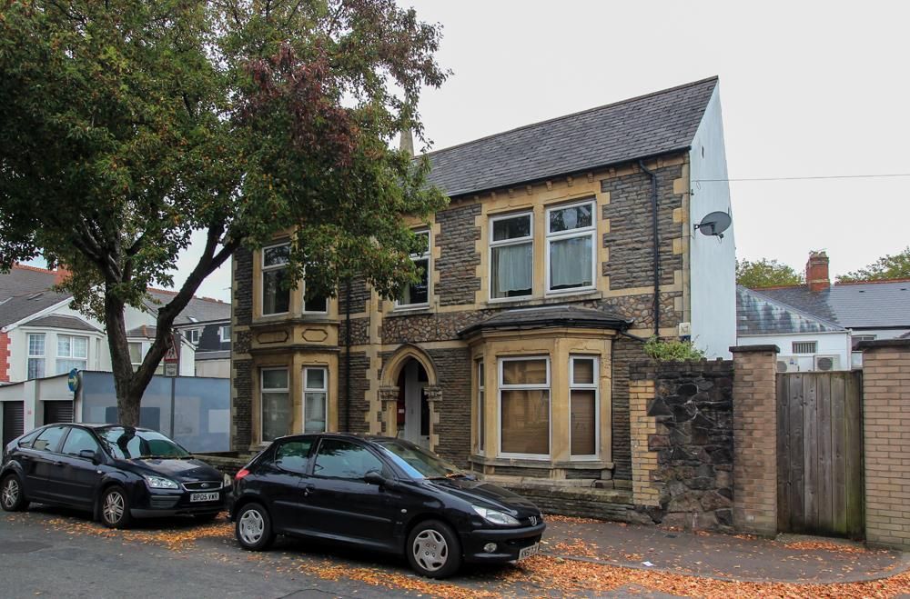 2 bed flat to rent in Bangor Street, Roath, Cardiff CF24, £1,100 pcm