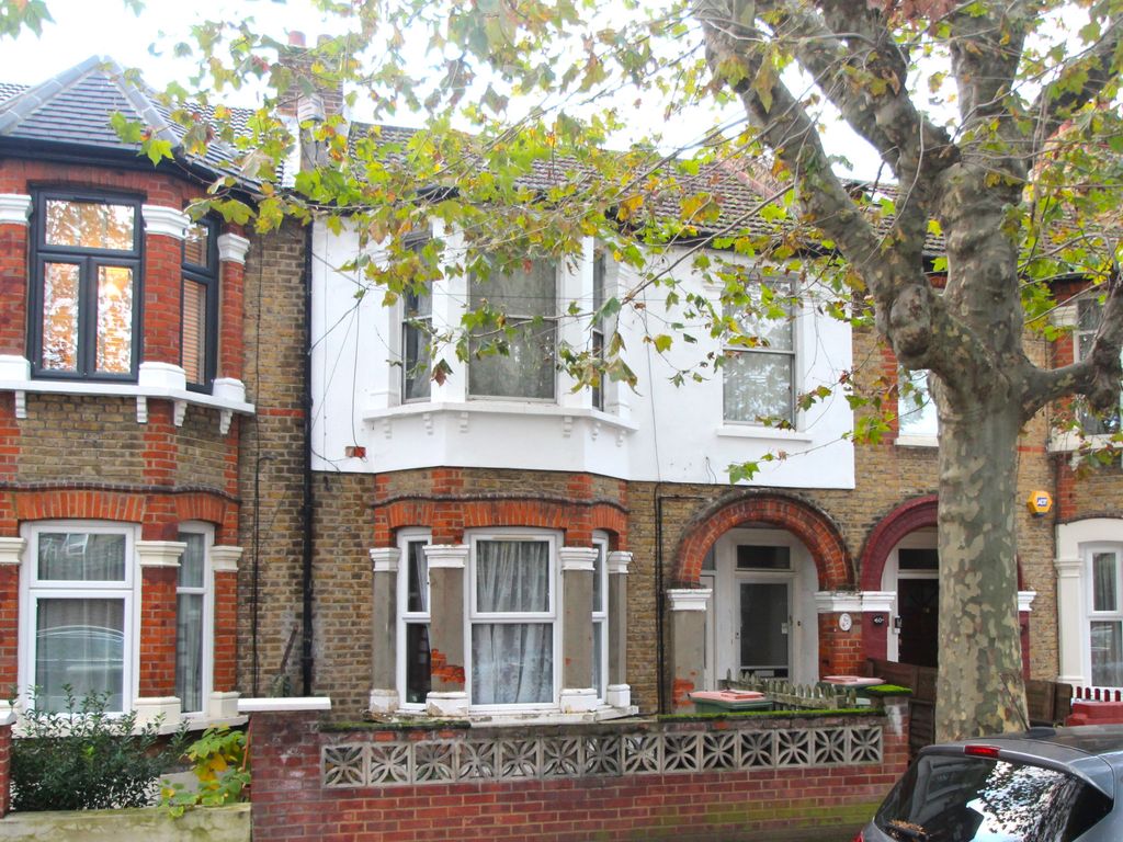 2 bed terraced house for sale in Claude Road, London E13, £350,000