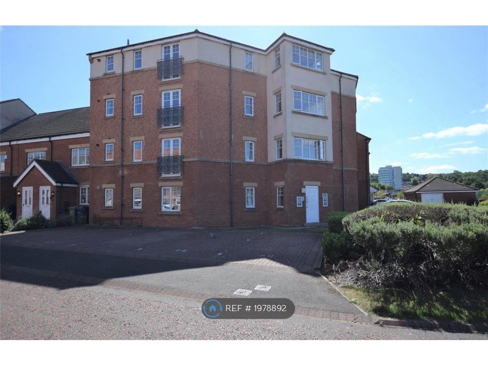 2 bed flat to rent in St James Village, Gateshead NE8, £850 pcm