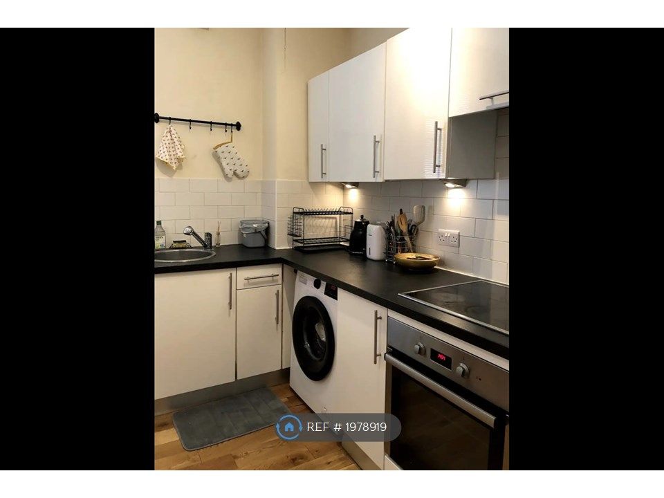1 bed flat to rent in Bristol City Centre, Bristol BS1, £2,400 pcm