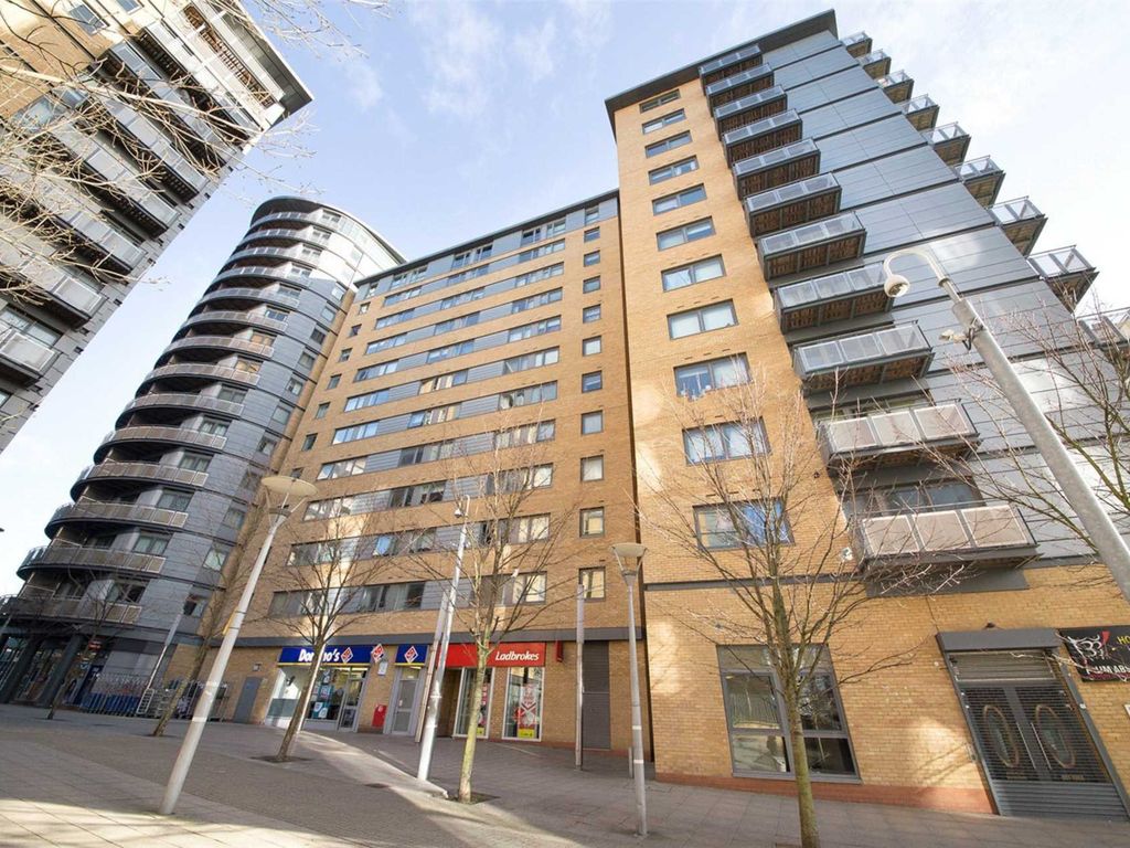 1 bed flat to rent in Victoria Road, Acton W3, £1,500 pcm