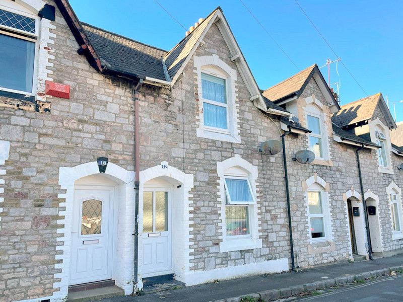 2 bed terraced house to rent in Wellington Road, Torquay, Devon TQ1, £850 pcm