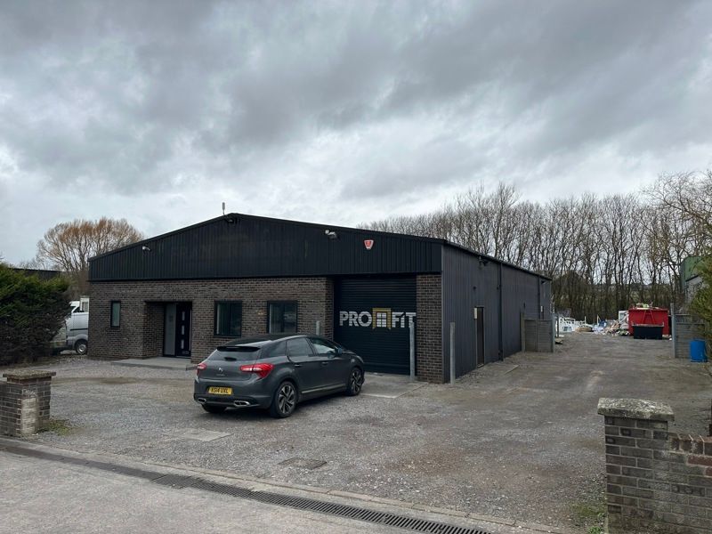 Industrial to let in Brympton Way, Yeovil, Somerset BA20, £32,500 pa