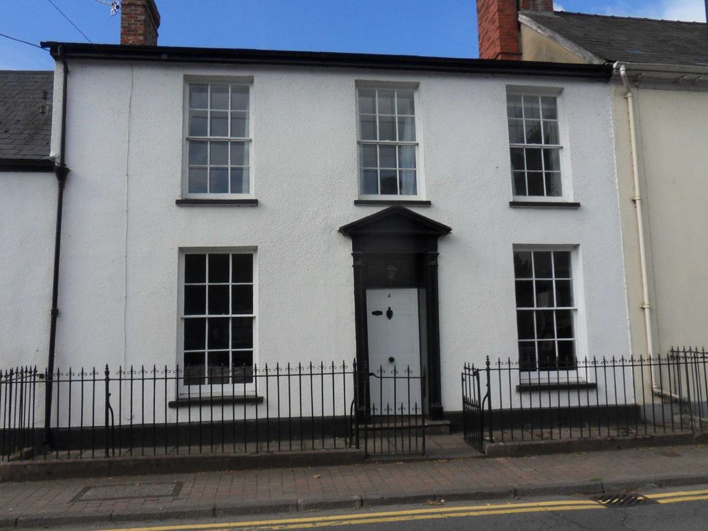 3 bed terraced house to rent in Porthycarne Street, Usk, Monmouthshire NP15, £1,300 pcm