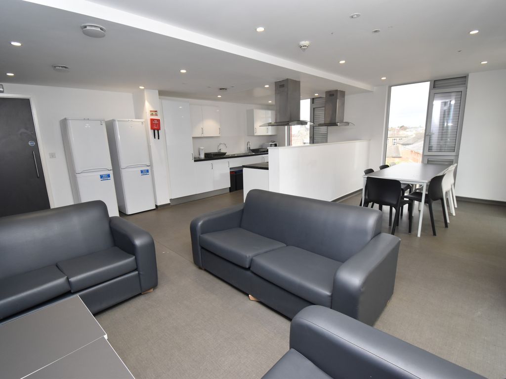 8 bed flat to rent in Althorpe Street, Leamington Spa, Warwickshire CV31, £4,944 pcm