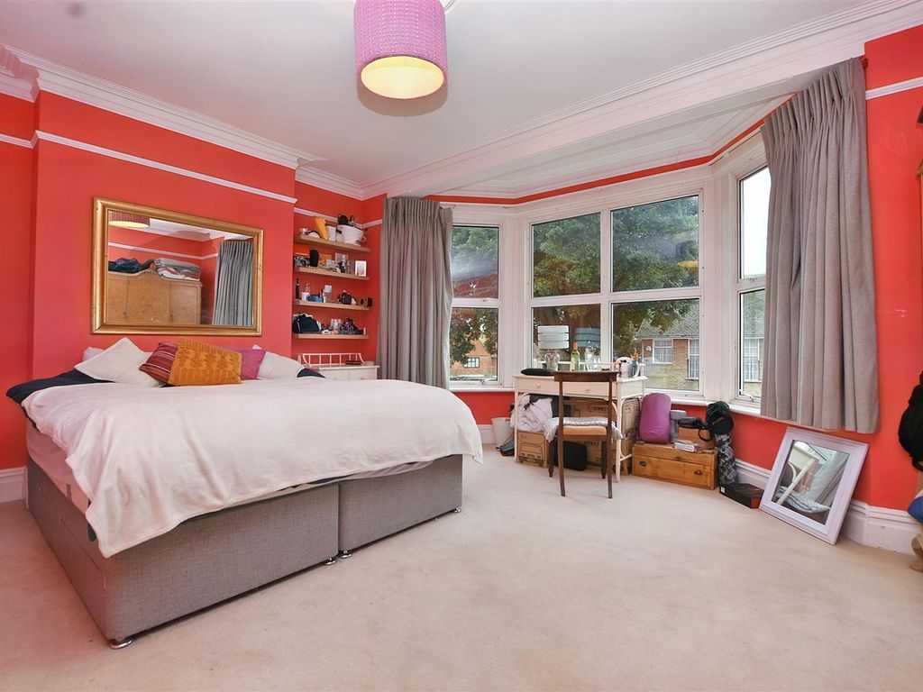 4 bed town house for sale in Vicarage Road, Old Town, Eastbourne BN20, £580,000