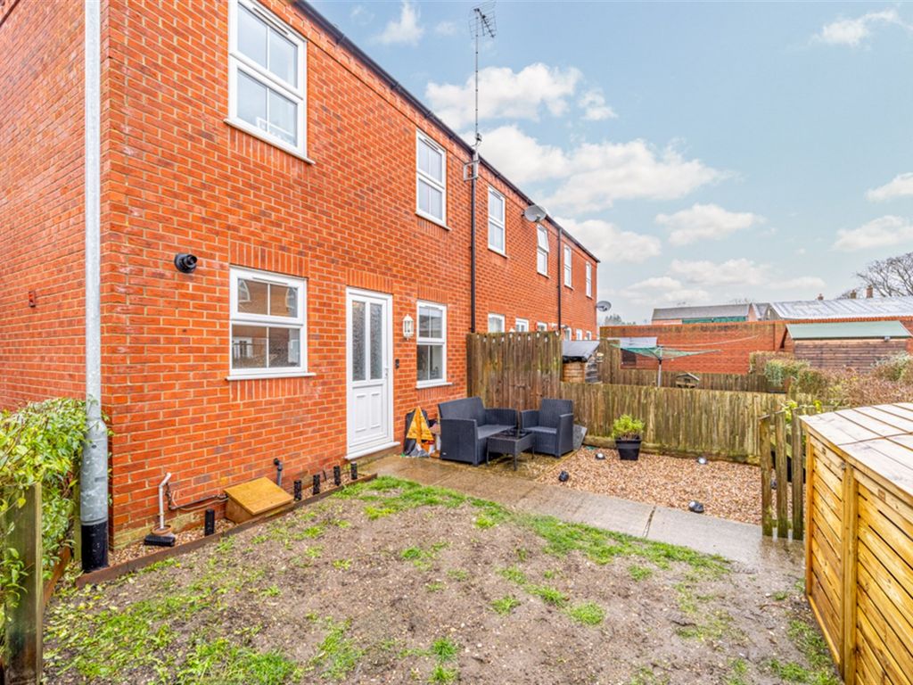 3 bed end terrace house for sale in Curtis Close, Horncastle LN9, £145,000