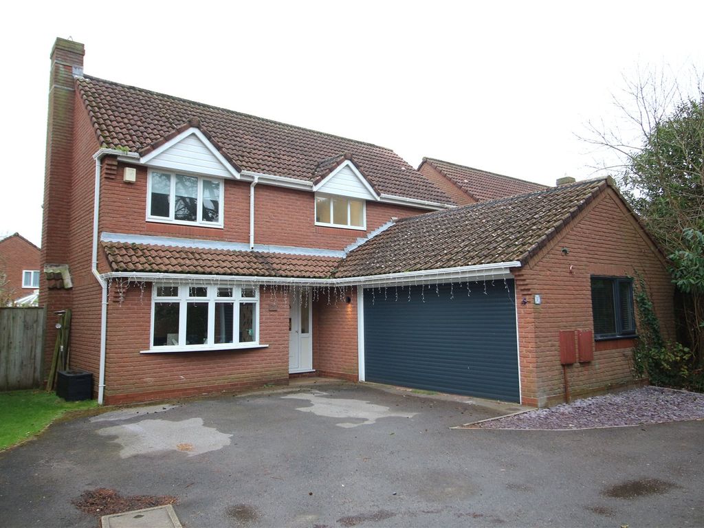 4 bed detached house for sale in Studley Court, Barton On Sea, Hampshire BH25, £685,000