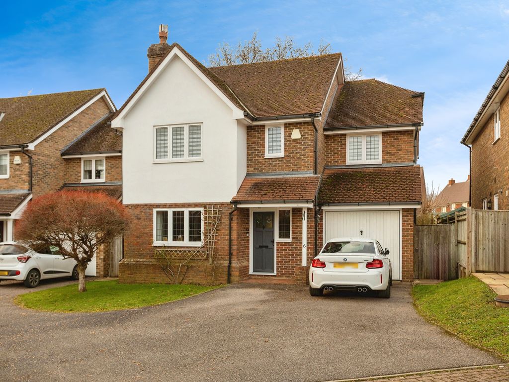 4 bed detached house for sale in Steellands Rise, Ticehurst, Wadhurst, East Sussex TN5, £675,000