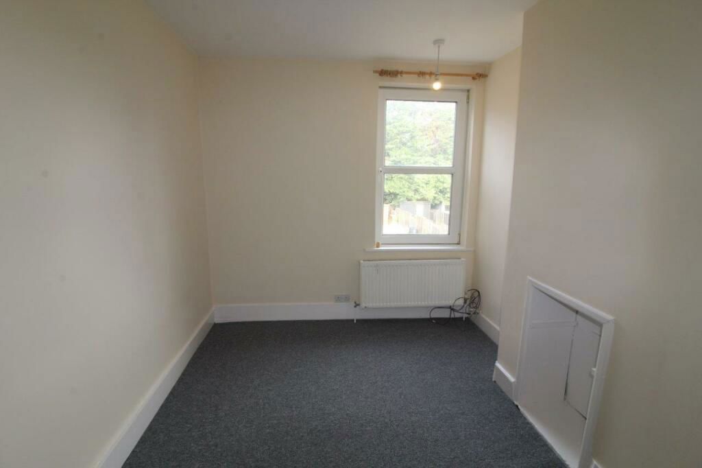 3 bed terraced house for sale in Camden Road, Ipswich IP3, £150,000