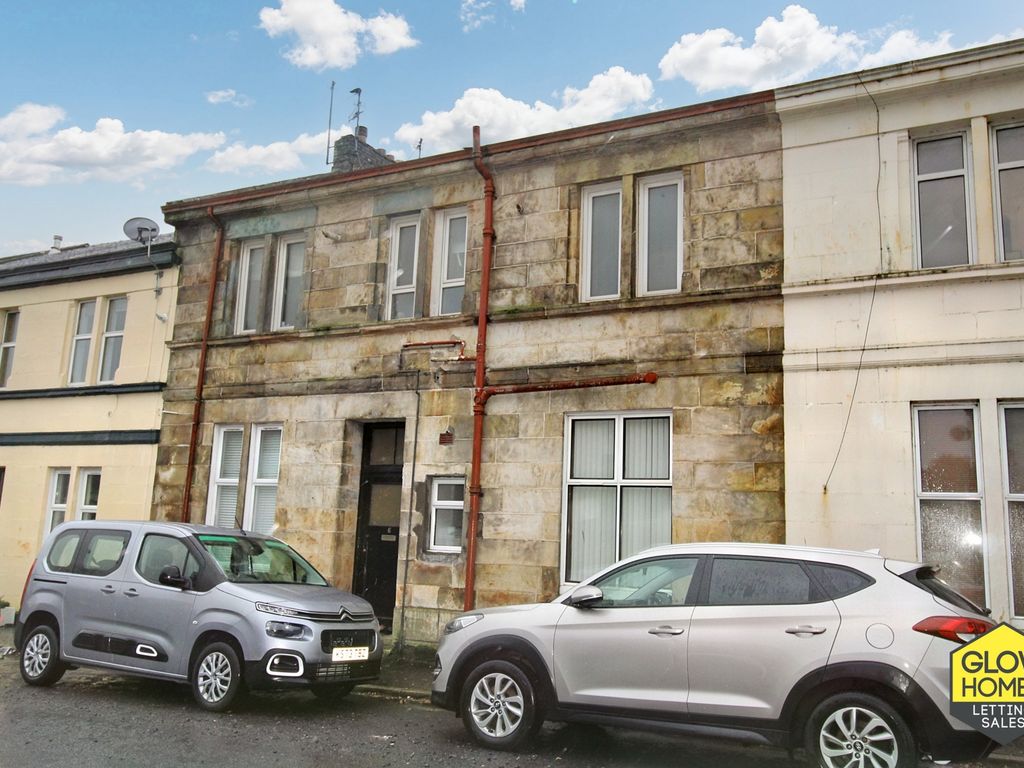 1 bed flat for sale in Dunlop Street, Stewarton KA3, £48,000