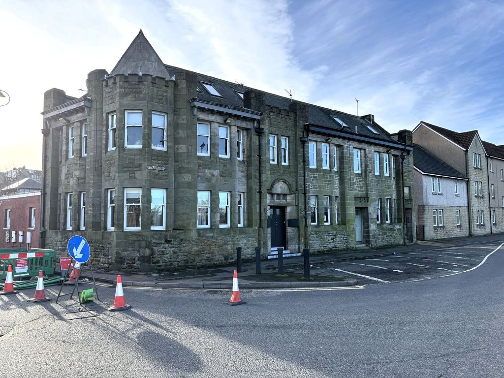 2 bed flat for sale in Union Street, Bo'ness EH51, £81,000