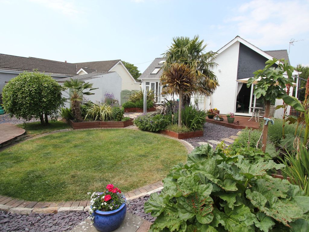 4 bed detached house for sale in Church Road, Wick CF71, £499,950