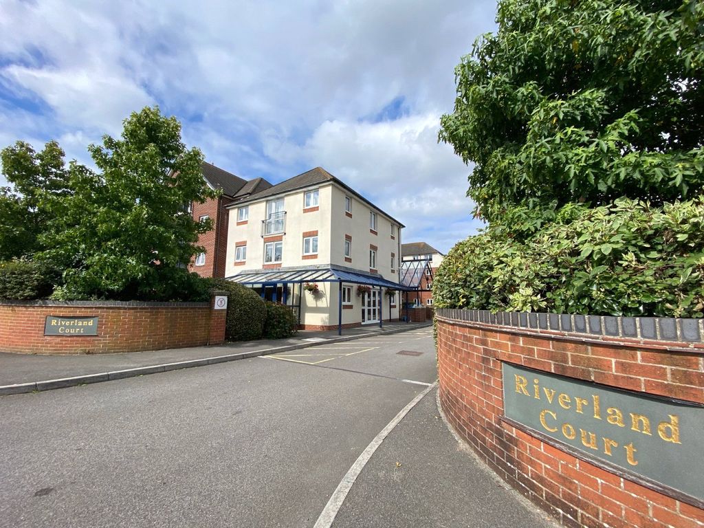 1 bed flat for sale in Riverland Court, Stour Road, Christchurch, Dorset BH23, £195,000