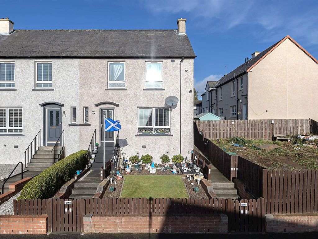 3 bed end terrace house for sale in Almond View, Seafield EH47, £160,000