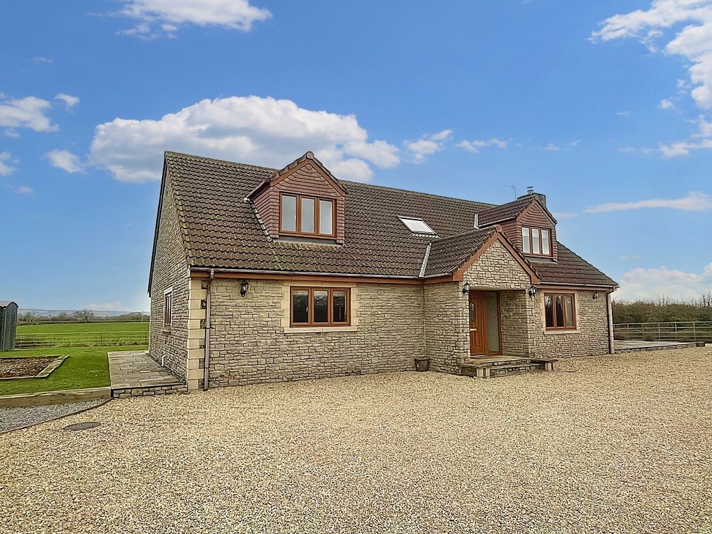 4 bed detached house for sale in Puxton Road, Hewish, Weston-Super-Mare, North Somerset. BS24, £680,000