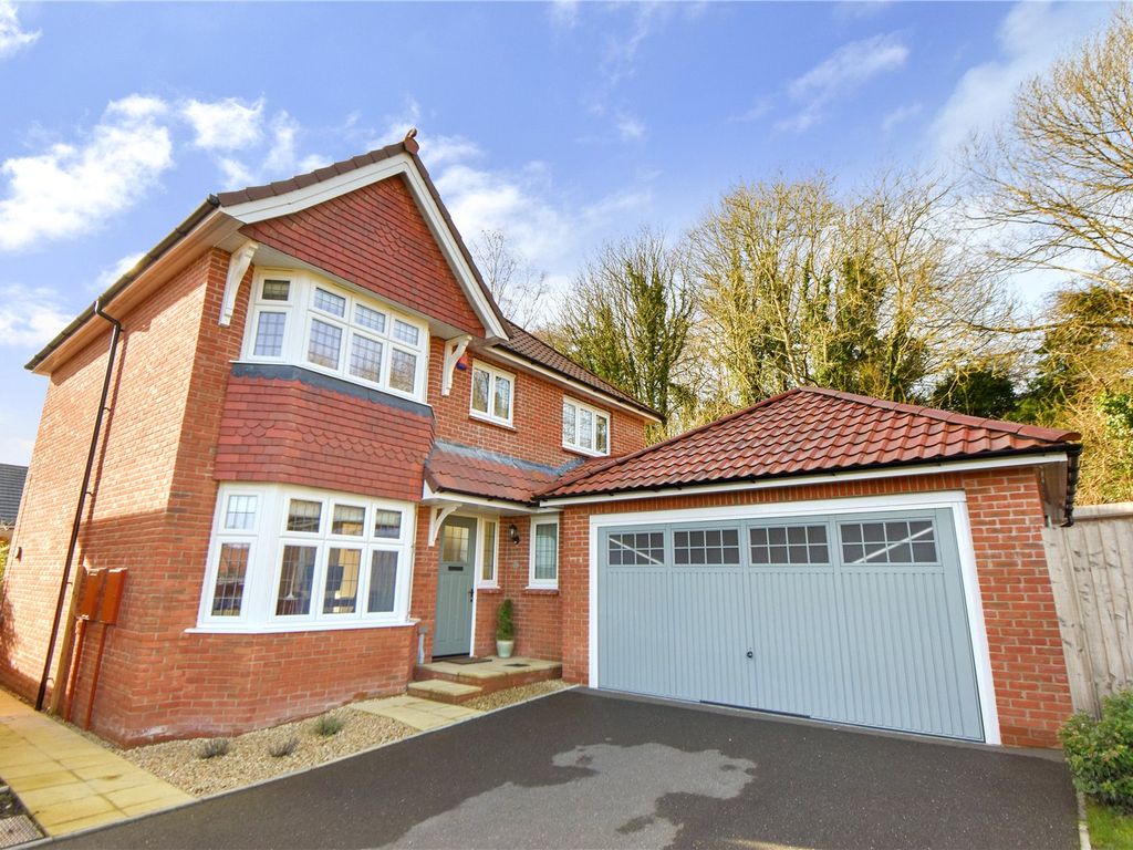 4 bed detached house for sale in Charles Wood Close, Marlborough, Wiltshire SN8, £680,000