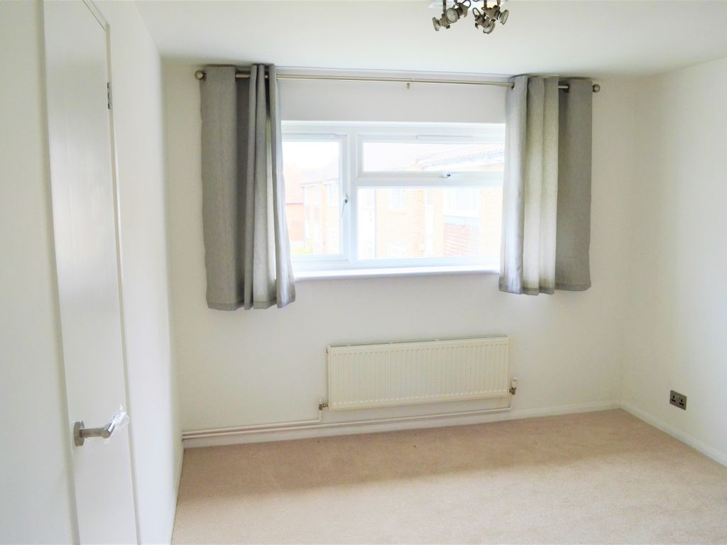 2 bed flat for sale in Uphill Way, Hunston, Chichester, West Sussex PO20, £215,000