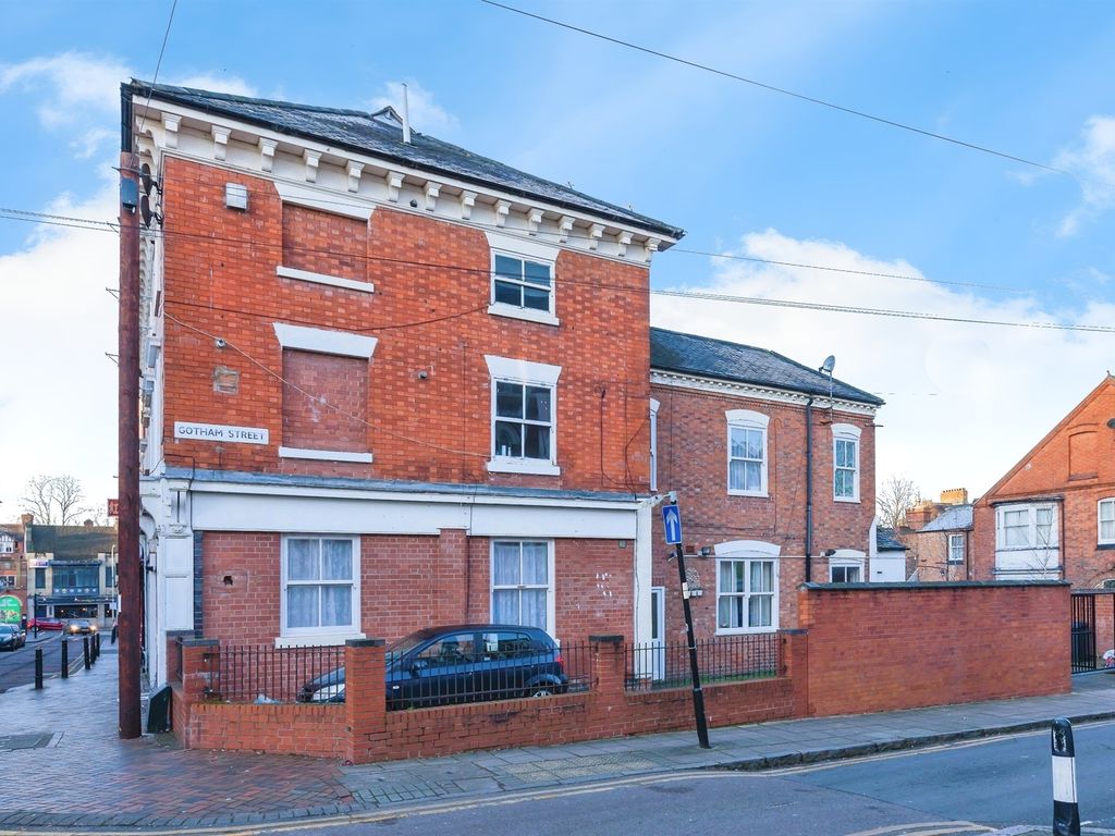 1 bed flat for sale in Highfield Street, Leicester LE2, £110,000