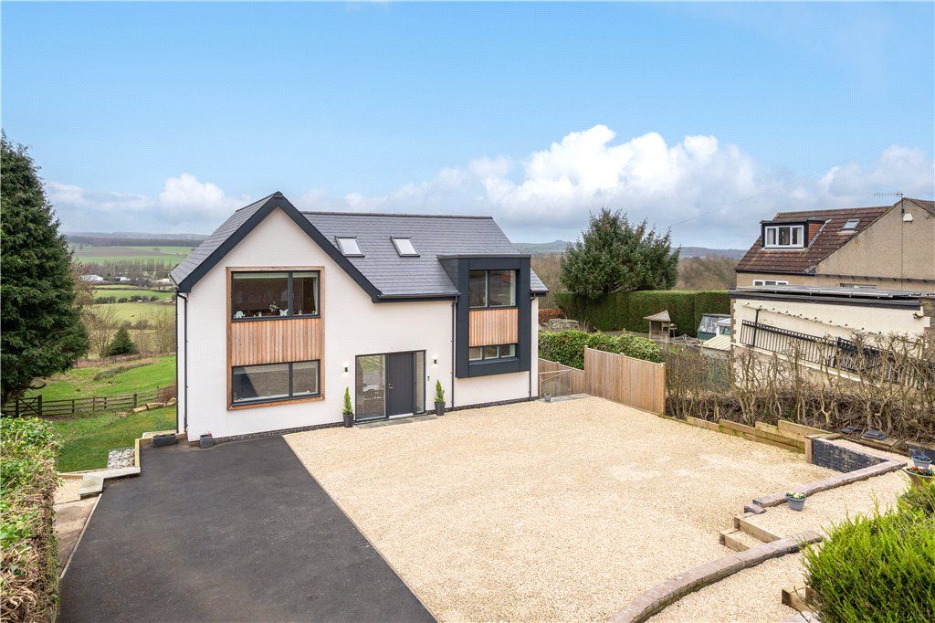 4 bed detached house for sale in Leeds Road, Otley, West Yorkshire LS21, £925,000