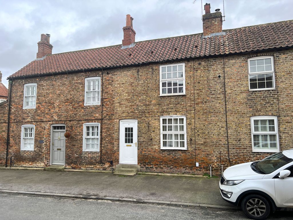 2 bed cottage for sale in New Row, Boroughbridge, York YO51, £169,950