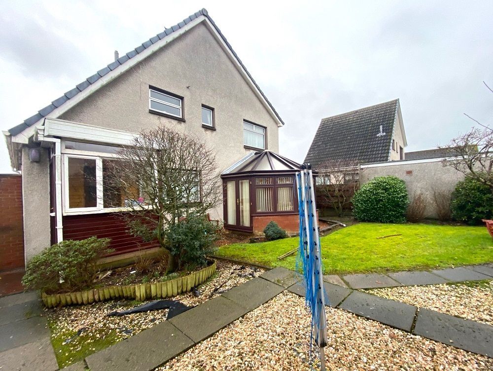 3 bed detached house for sale in 20 Woodlands Drive, Crossford, Dunfermline KY12, £250,000