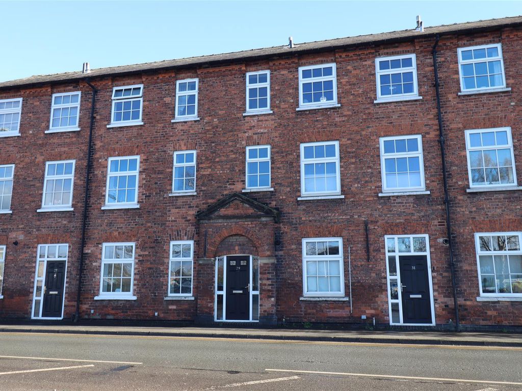 3 bed property to rent in Pratchitts Row, Nantwich CW5, £1,200 pcm
