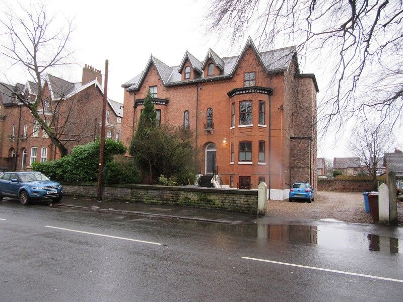 1 bed flat to rent in 138 Withington Road, Whalley Range, Manchester. M16, £750 pcm