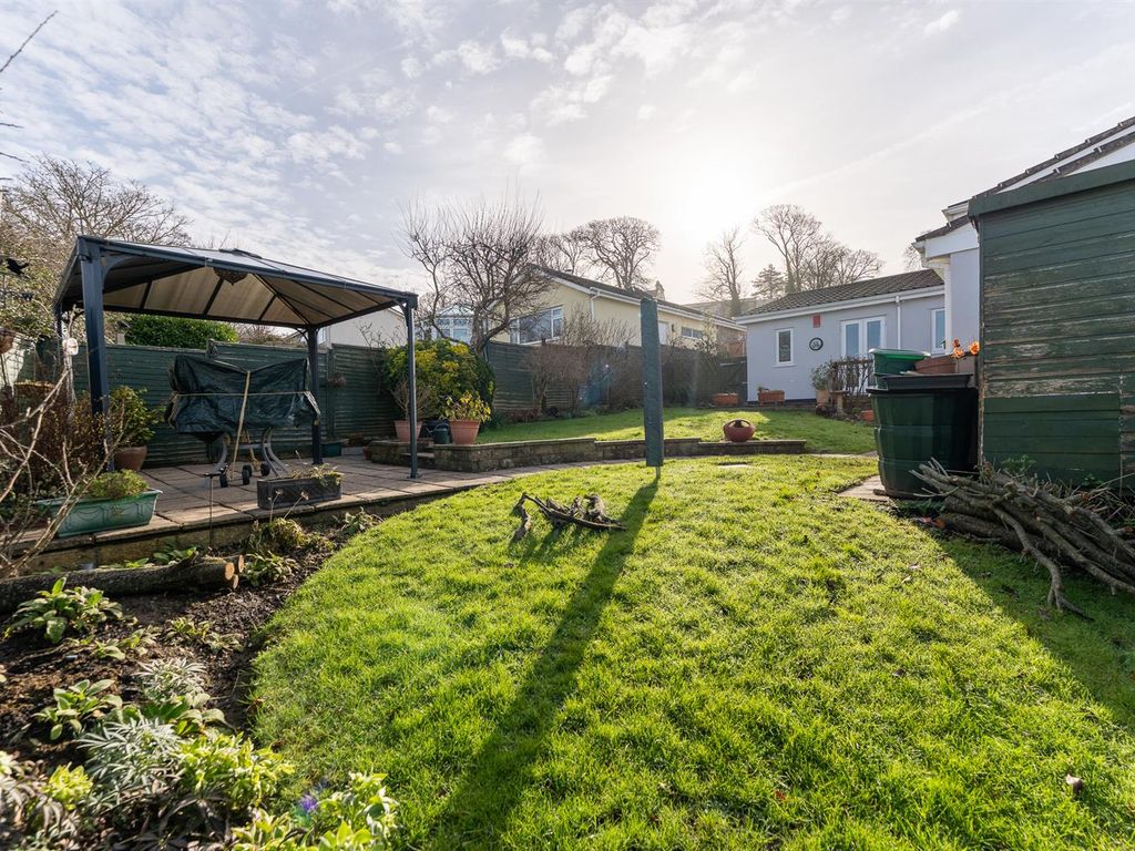 4 bed detached bungalow for sale in Grange Close, Uphill, Weston-Super-Mare BS23, £550,000