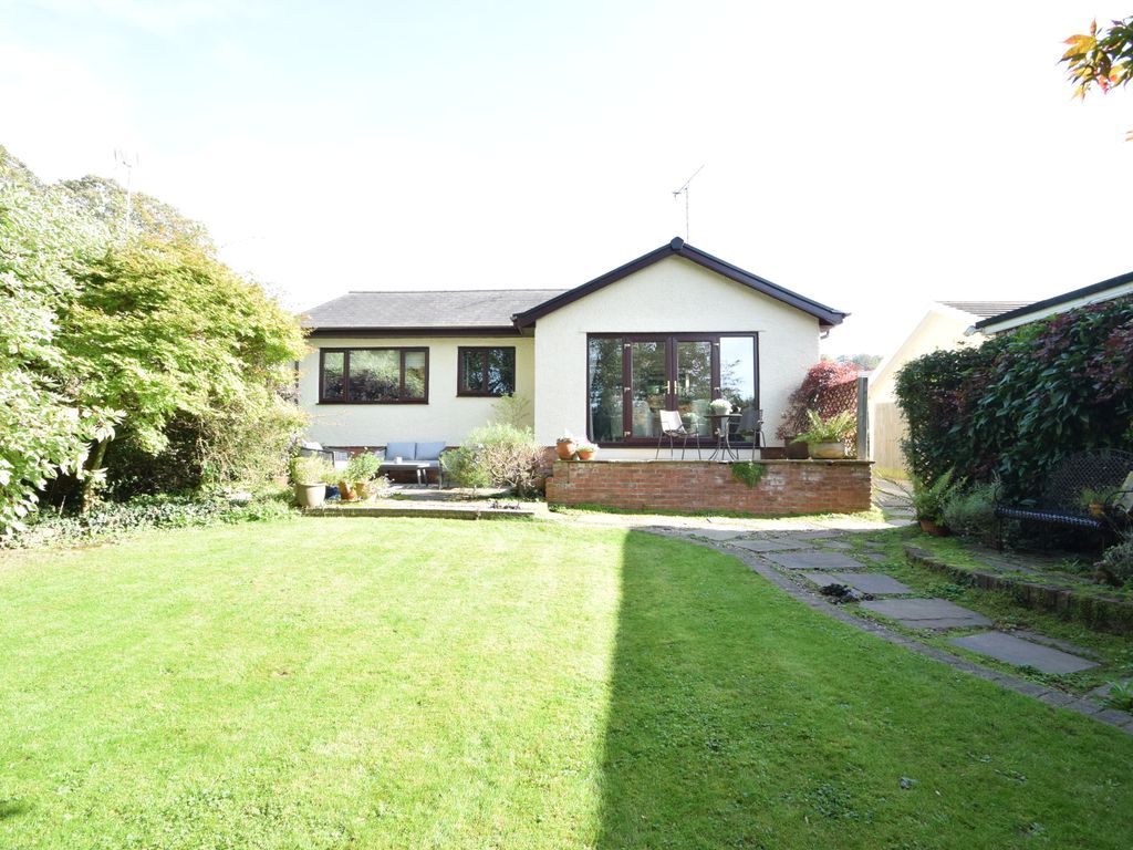 3 bed bungalow for sale in The Paddocks, Llanyravon, Cwmbran, Torfaen NP44, £340,000