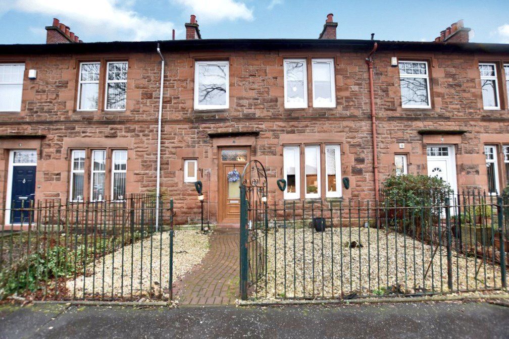 4 bed terraced house for sale in Muirpark Avenue, Renfrew PA4, £194,995