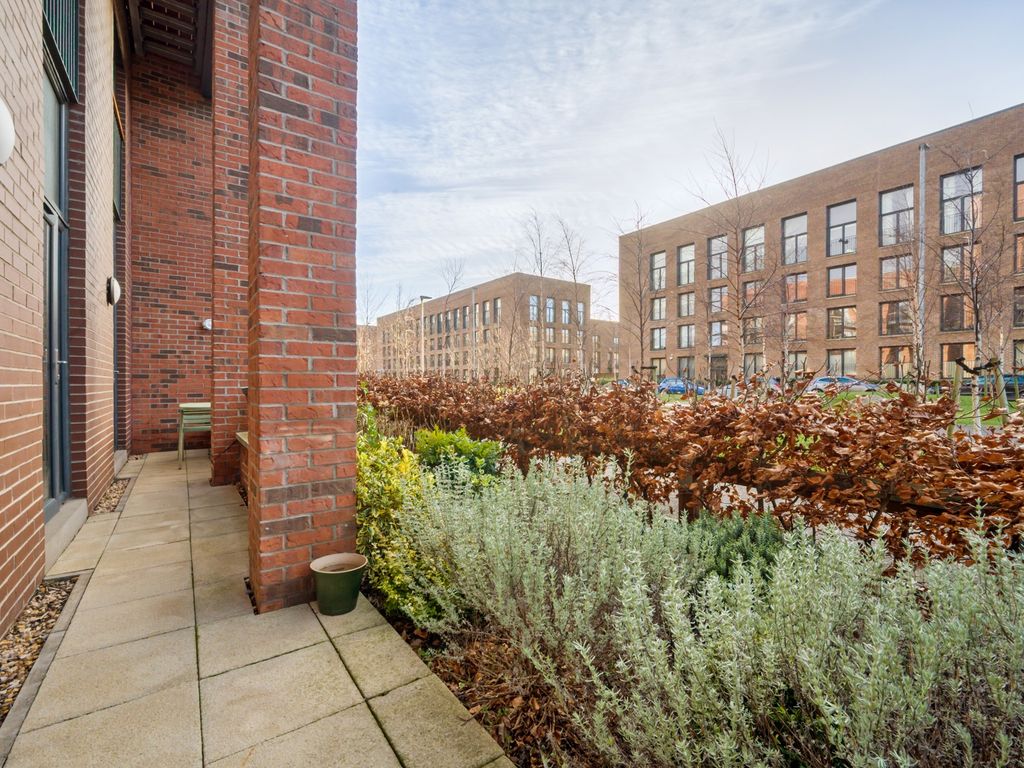2 bed flat for sale in Bedford Street, Laurieston, Glasgow G5, £179,000