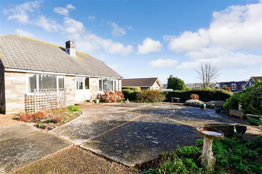 2 bed detached bungalow for sale in Everard Close, Freshwater, Isle Of Wight PO40, £287,500