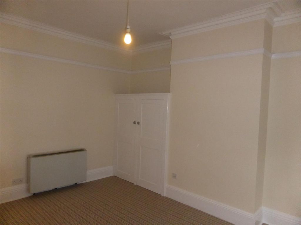 1 bed flat to rent in St. Georges Avenue, Northampton NN2, £795 pcm