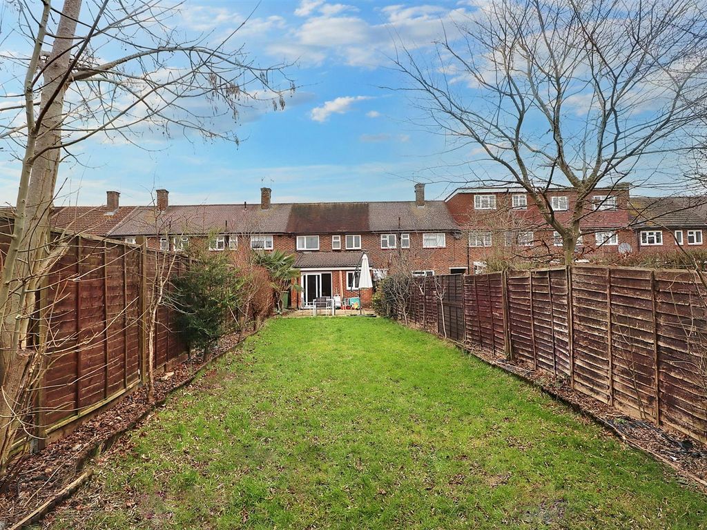 3 bed terraced house for sale in Croxdale Road, Borehamwood WD6, £512,500