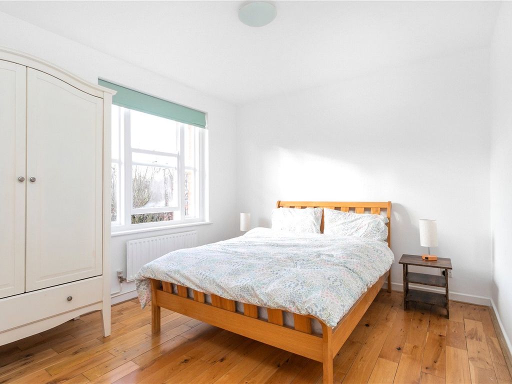 1 bed flat to rent in Highbury Grange, London N5, £1,750 pcm