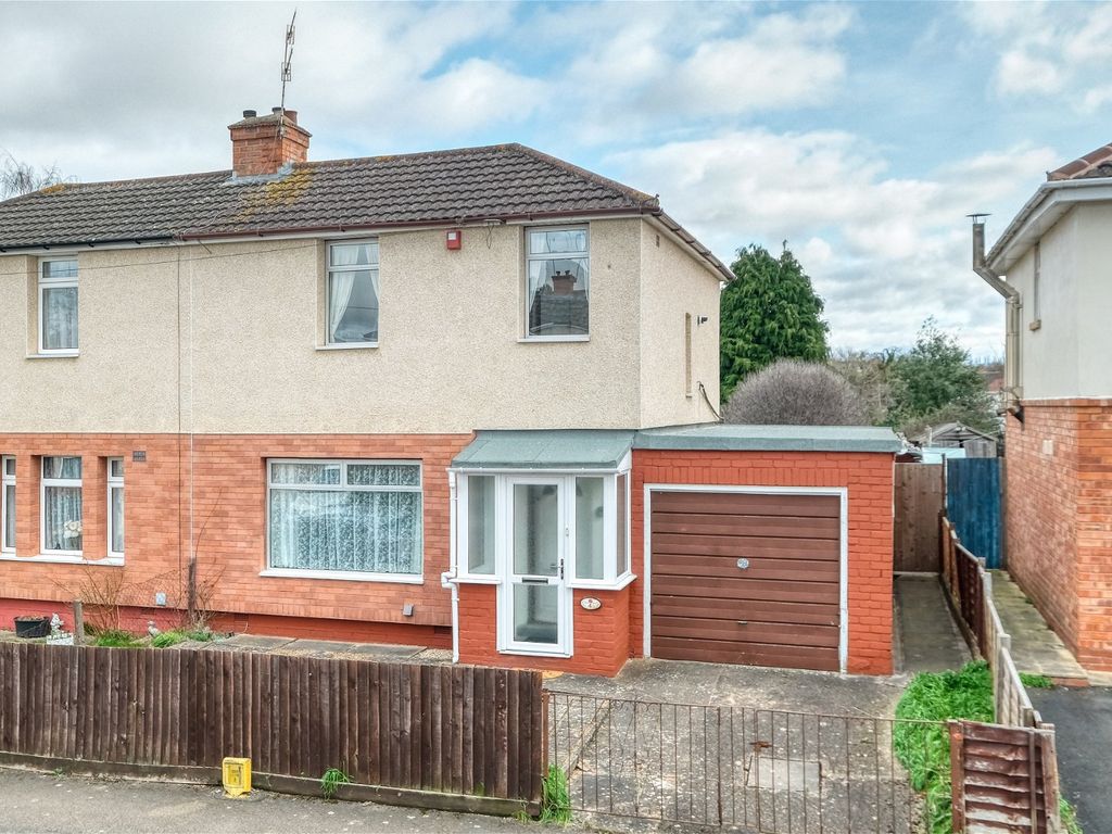 3 bed semi-detached house for sale in Field Walk, Worcester WR5, £200,000