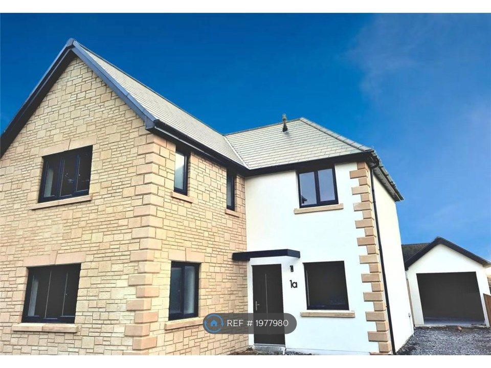 4 bed detached house to rent in Llys Bryn Gwyrdd, Llanelli SA15, £2,000 pcm