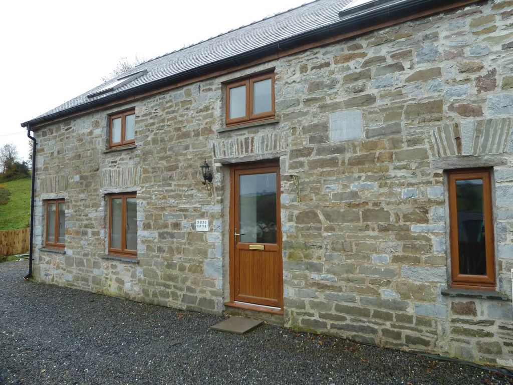 3 bed detached house to rent in Llangyndeyrn, Kidwelly SA17, £700 pcm