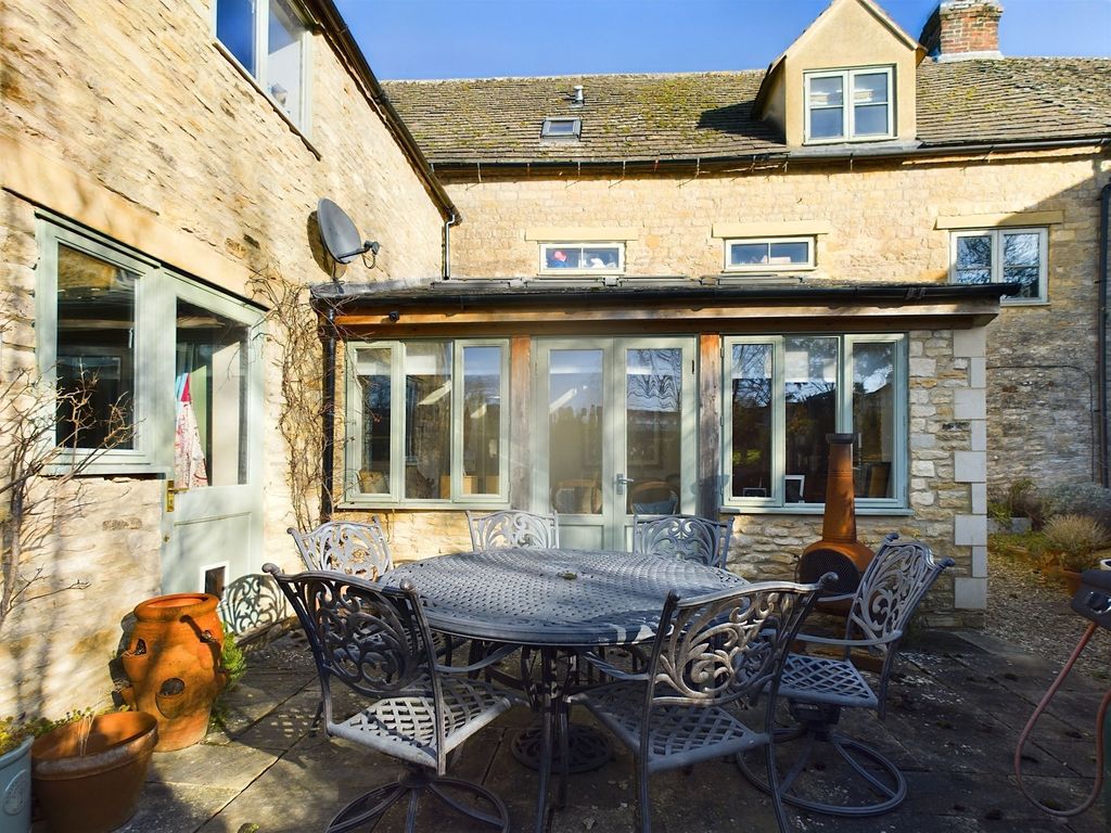 5 bed terraced house to rent in Church View, Ascott-Under-Wychwood, Chipping Norton OX7, £3,300 pcm