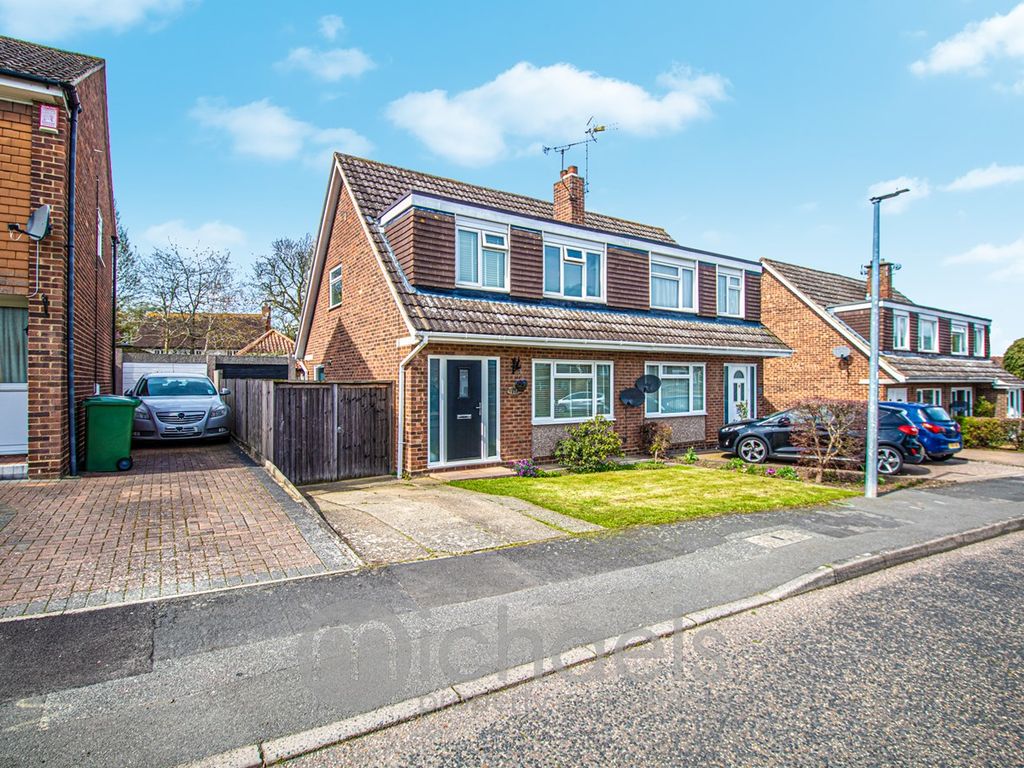 3 bed semi-detached house for sale in Blackwater Way, Braintree CM7, £365,000