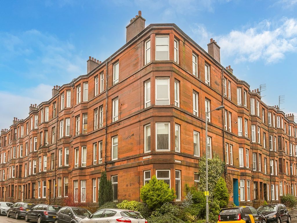 1 bed flat for sale in Apsley Street, Glasgow G11, £125,000