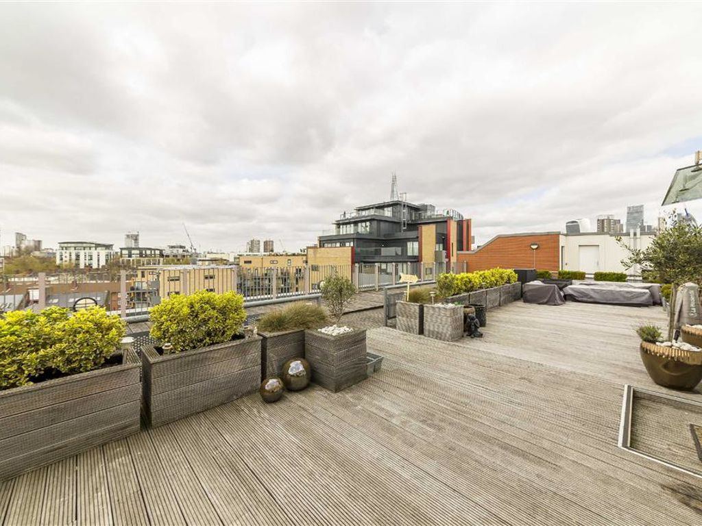 2 bed flat to rent in Maltby Street, London SE1, £2,999 pcm
