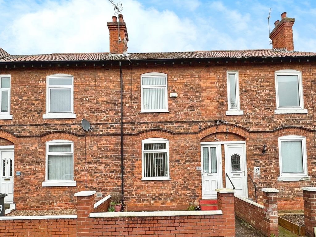 2 bed terraced house for sale in John Street, Selby YO8, £150,000