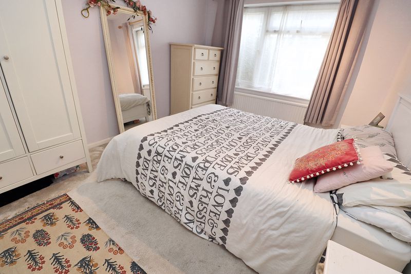2 bed bungalow for sale in Crestlands, Alresford CO7, £260,000